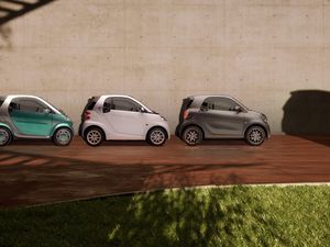 Supporting image for story: Smart set to revive iconic city car with #2