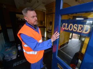 Supporting image for story: No signs of Bridgnorth Cliff Railway opening before Christmas despite wall repairs