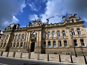 Supporting image for story: Man set to face court after being charged with car key burglaries