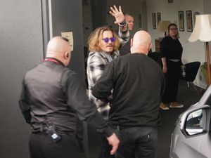 Supporting image for story: Johnny Depp confirmed to join Jeff Beck for the remainder of his UK tour