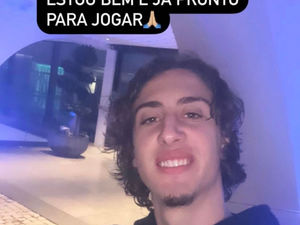 Supporting image for story: Wolves striker Fabio Silva confirms knee is fine despite Portugal scare