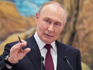 Supporting image for story: Putin sees US peace plan as starting point as he warns Ukraine to withdraw