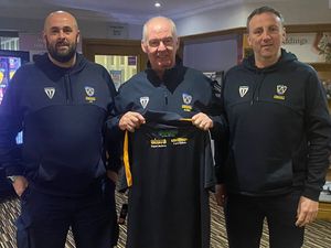 Supporting image for story: Shropshire cricket clubs urged to pitch in for workshop