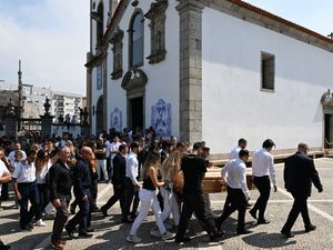 Supporting image for story: Diogo Jota’s wife and family joined by Liverpool players at funeral