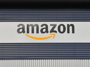 Supporting image for story: Amazon adds live QVC-style online shopping channels