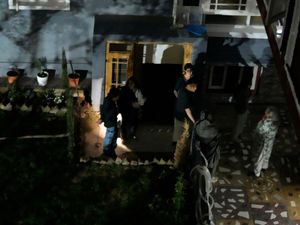 Supporting image for story: India and Pakistan appear to blame each other for ceasefire breaches