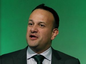 Supporting image for story: Varadkar meeting Macron for Brexit discussions