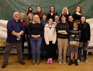 The cast of Robin Hood
