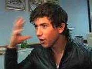 Supporting image for story: Corrie star sends fans screaming