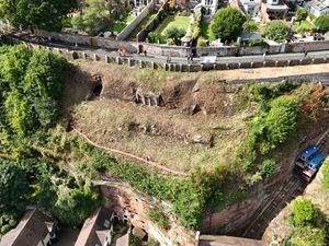Supporting image for story: Work progresses on final phase of Bridgnorth wall repairs