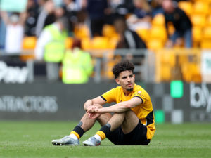 Supporting image for story: Dave Edwards: Wolves desperately need some fresh blood in team