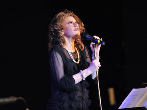 Supporting image for story: Sandra Bernhard ‘sad’ she could not ‘maintain’ friendship with Madonna