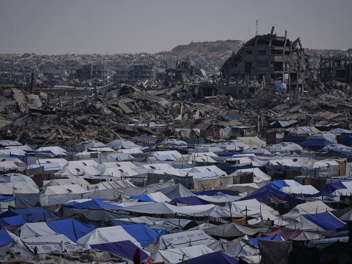 Qatari leader says Gaza ceasefire is at a critical moment