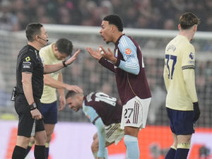 Supporting image for story: Aston Villa 0 Everton 1: Title hopes hit as Unai Emery's team stunned at home