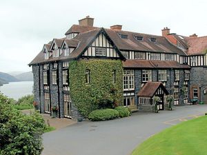 Supporting image for story: Tourism tax could 'devastate' Wales
