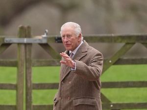 Supporting image for story: King greets well-wishers after Sandringham church service