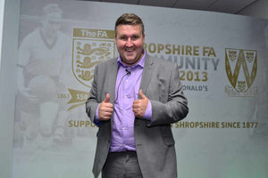 Football impressionist Darren Farley. Image: Jo Pearce