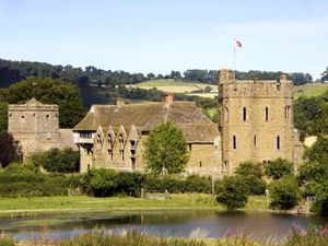 Supporting image for story: Work finishes on castle interpretation