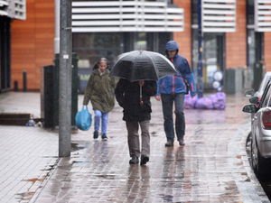 Supporting image for story: River Severn flooding continues as 24 hours of rain expected across West Midlands