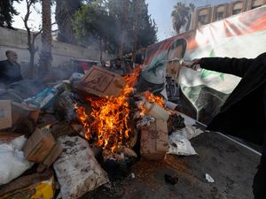 Supporting image for story: Six people dead in clashes in Syria