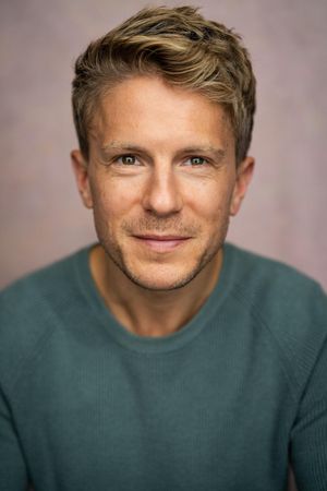 Supporting image for story: Star casting announced for Peter James' brand new stage production