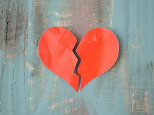 Supporting image for story: #EndARelationshipInFourWords: What four words would end a relationship for you?