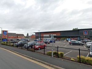 Supporting image for story: Pedestrian injured after being hit by car outside Wellington Aldi