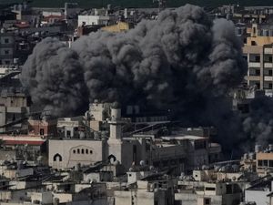 Supporting image for story: Iran launches new attacks, saying US will ‘bitterly regret’ sinking warship