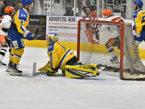 Supporting image for story: Telford Tigers go top after win over Raiders