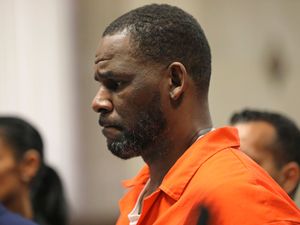 Supporting image for story: R Kelly loses appeal against racketeering and sex trafficking convictions