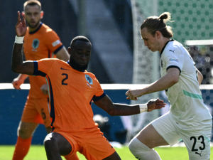 Supporting image for story: Aston Villa pushing for £30m defender deal after injury blow