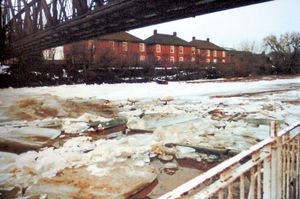 Ice on the River Severn at Greyfriars Bridge, Shrewsbury. Photo: P.J. Targett.