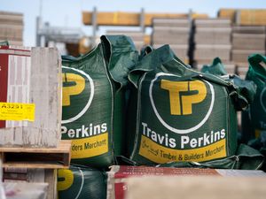 Supporting image for story: Travis Perkins vows to train 10,000 apprentices by 2030