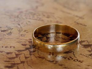 Supporting image for story: Warner Bros announces work on new films based on The Lord Of The Rings franchise