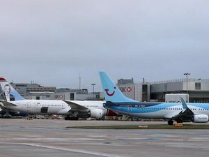 Supporting image for story: Aeroplanes can't deal with the intense heat either - and here's why