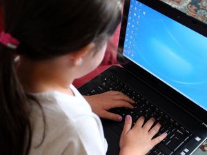 Supporting image for story: How many days a year do Britons spend online?