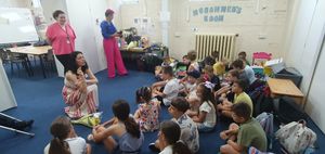 Laura Suna talks to some of the youngsters about the day ahead