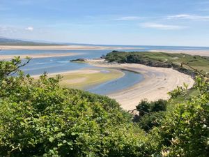 Supporting image for story: No to tourist tax