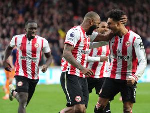 Supporting image for story: Newcastle’s wait for Premier League away win continues after defeat at Brentford