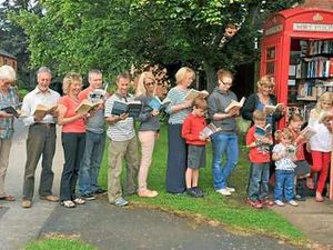 Supporting image for story: Is Belbroughton phone box the world's smallest library?