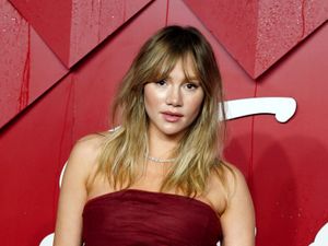 Supporting image for story: Suki Waterhouse reveals gender of new baby during Coachella set