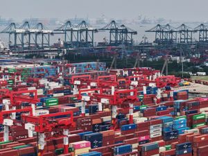 Supporting image for story: US and China sign trade agreement, Donald Trump says