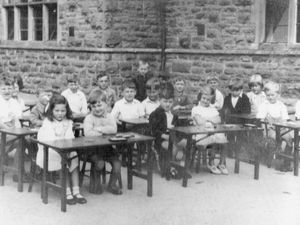 Supporting image for story: Sad story behind Paula's class picture
