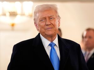 Supporting image for story: US government watchdogs sue Trump over mass sackings