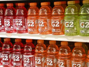 Supporting image for story: PepsiCo lowers revenue forecast on weakening demand in the US