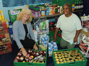 Supporting image for story: Food bank given £3,000 cash donation