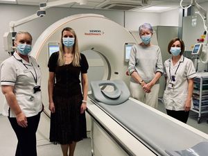 Supporting image for story: Hospital unveils £1.2m machine to speed up cancer scans