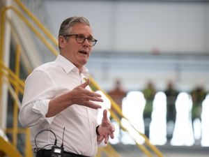 Supporting image for story: Farage ‘introducing poison into politics’, warns Starmer amid row over Reform ad