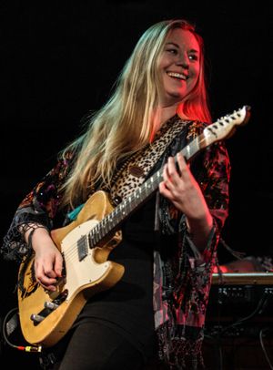 Joanne Shaw Taylor at Bilston's Robin 2. Pictures by: Andy Shaw