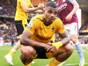 Supporting image for story: Wolves' Mario Lemina was determined to avoid another Premier League relegation